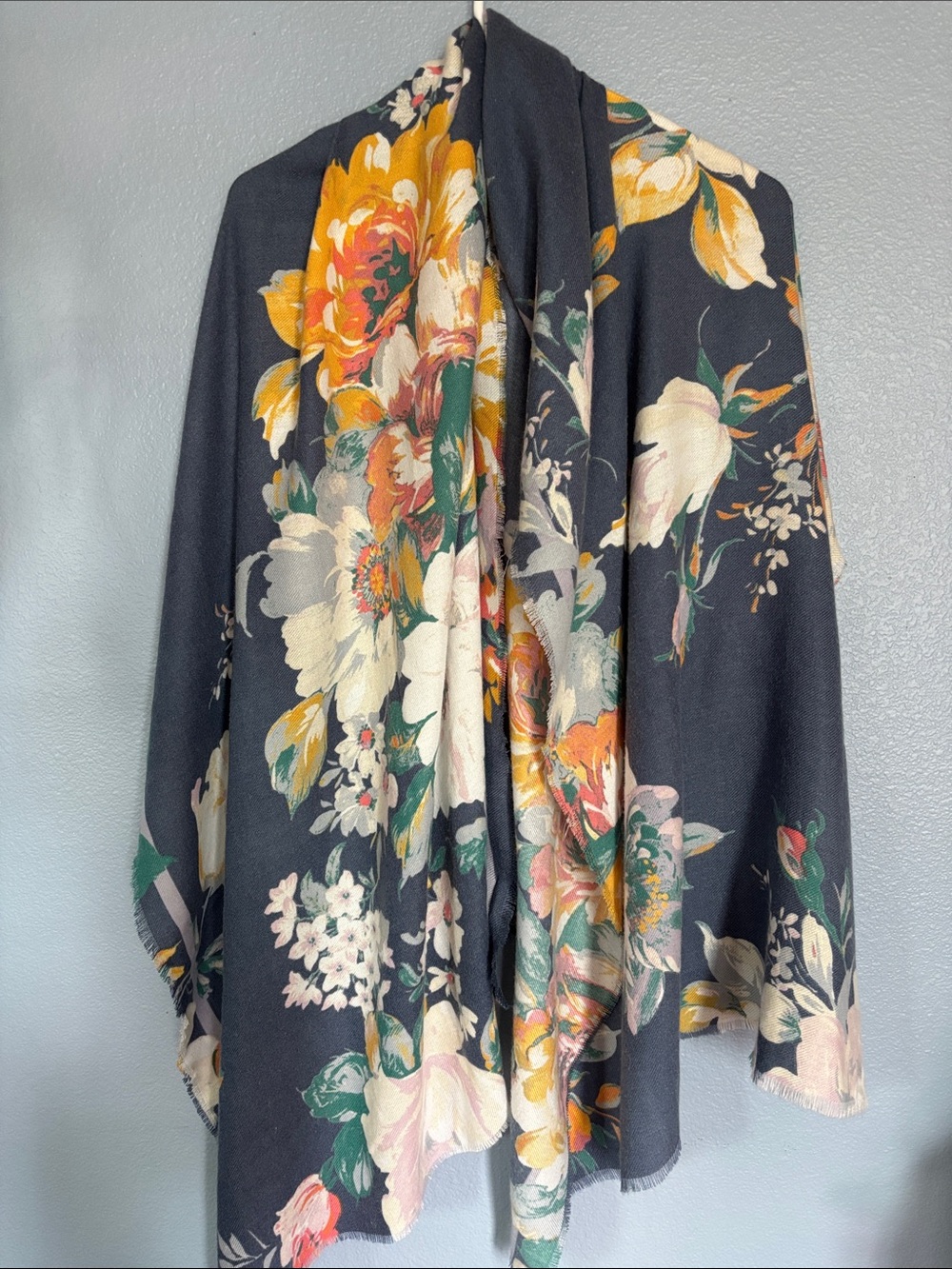 VINCE CAMUTO wrap, shawl. Grey blue with bold colorful flowers.
